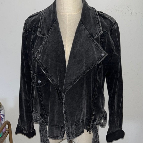 Sadie & Sage Jackets & Blazers - Sadie & sage blazer